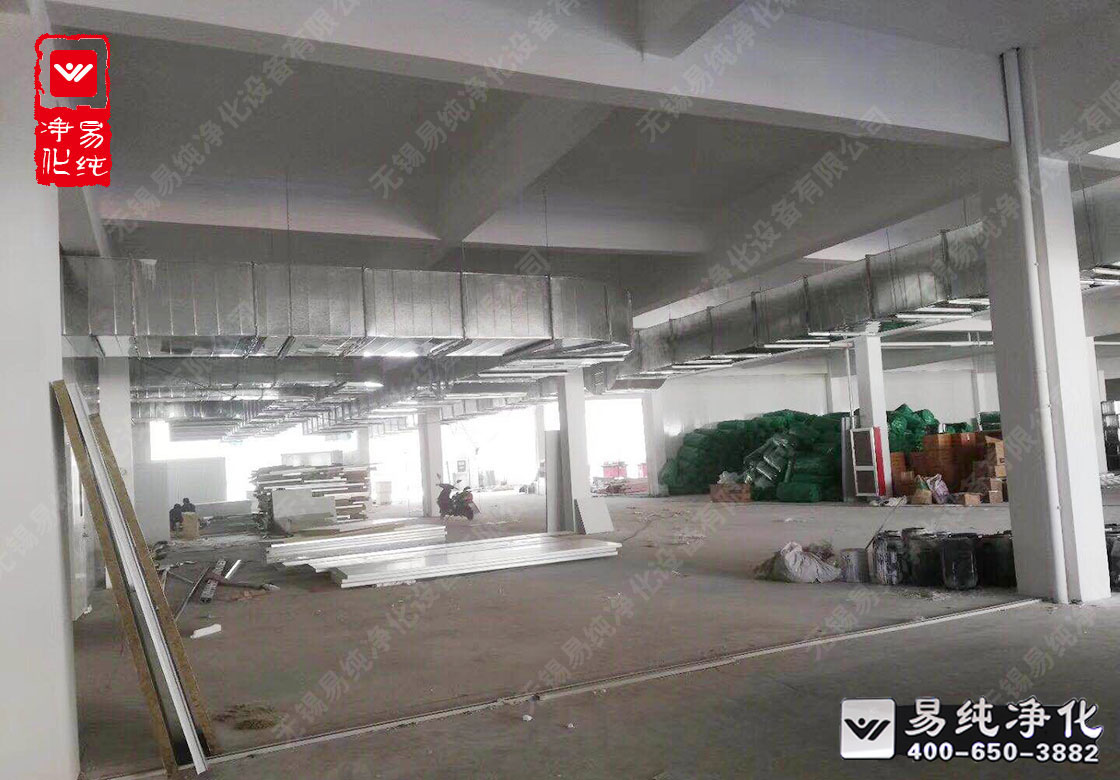 工程一角送風(fēng)管道安裝中.jpg 工程一角送風(fēng)管道安裝中.jpg